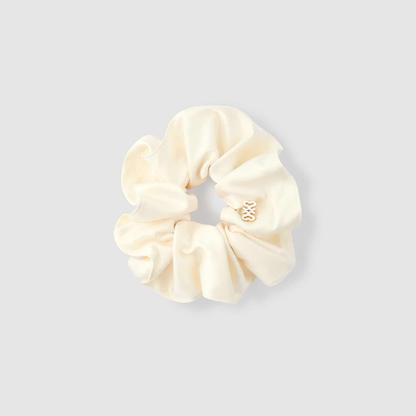 Chouchou Plain Satin-Effect Scrunchie Ecru