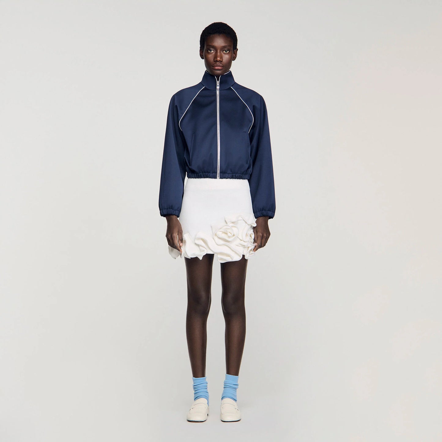 Lizy Embroidered Cropped Satin Jacket Navy / Black
