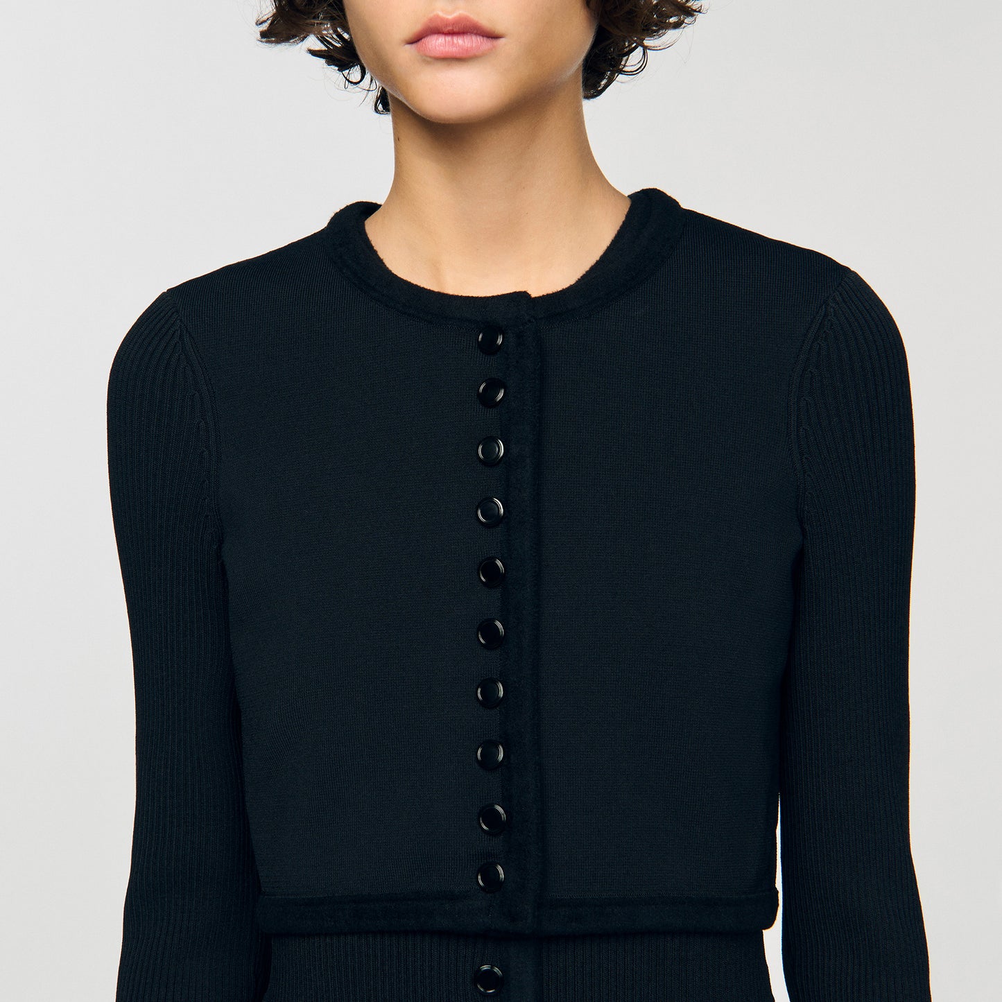 Axel Cropped Cardigan Black