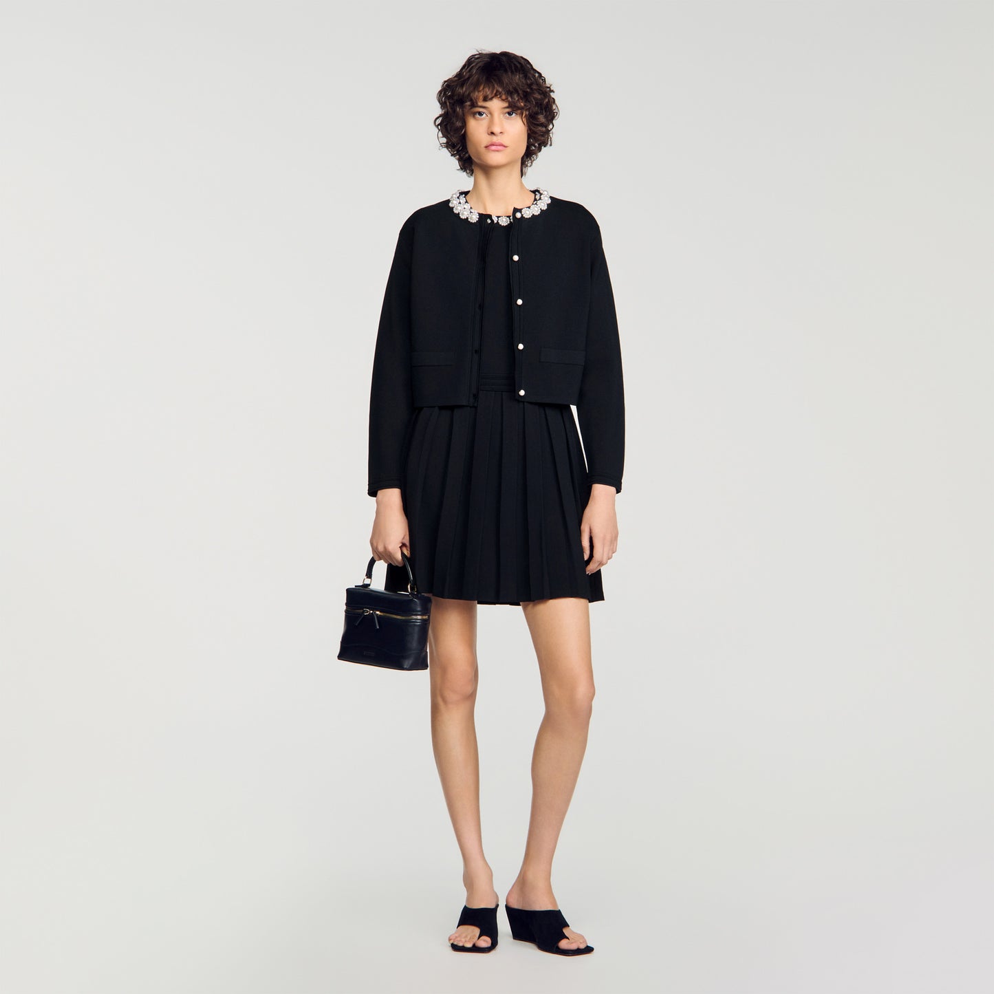 Aubrey Cardigan with pearl flower collar Black