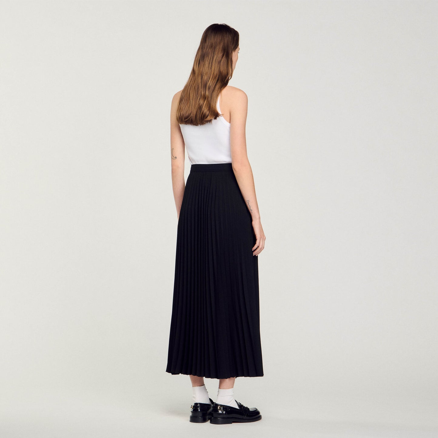 Curb Chain Buckle Pleated Skirt Black