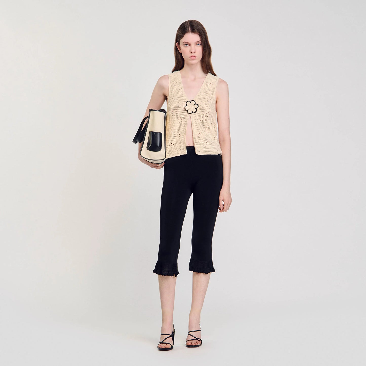 Titi Ruffled Capri Pants Black