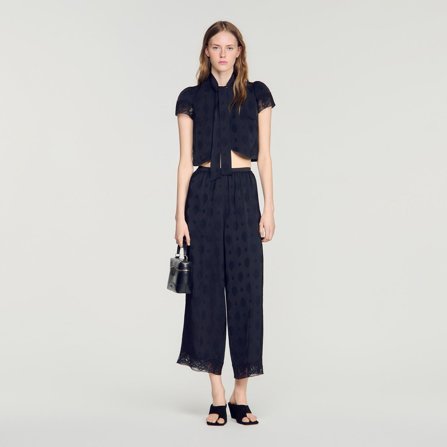 Hailey Straight Leg Jeans Black