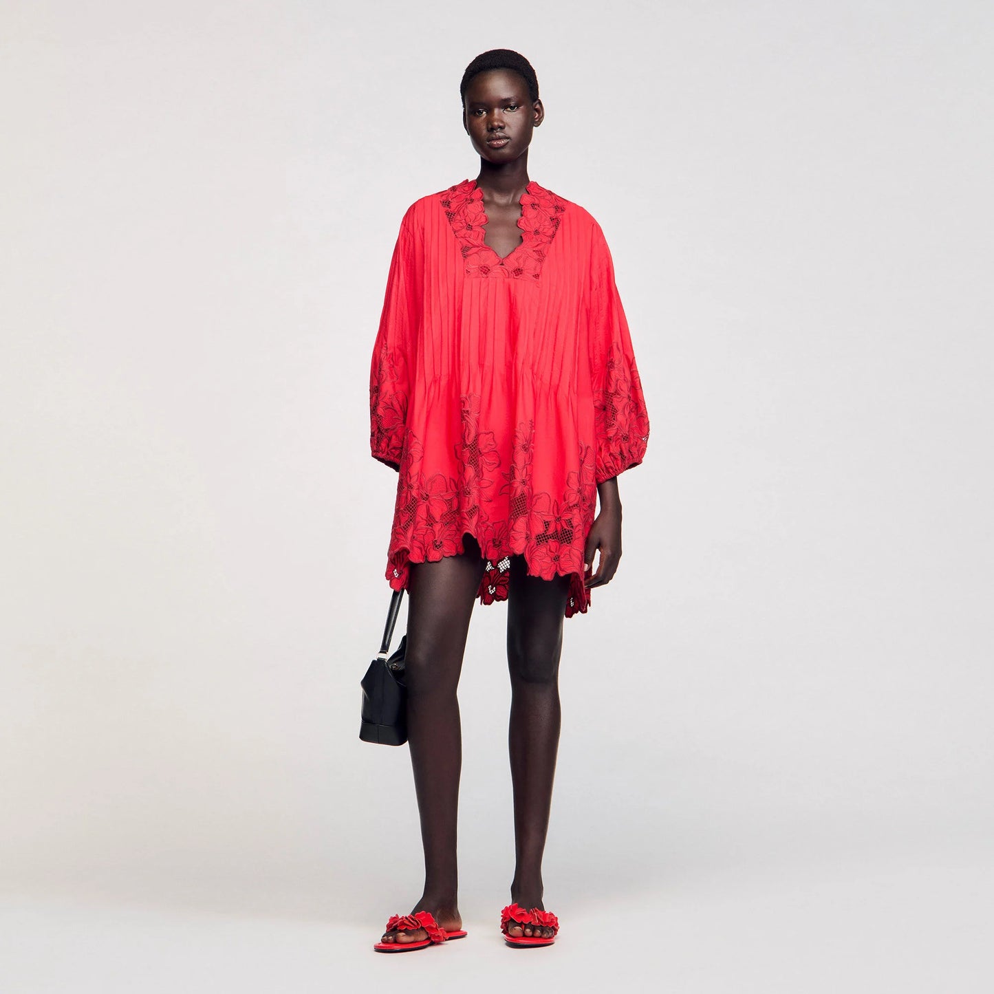 Reina Short Dress With Floral Details Red