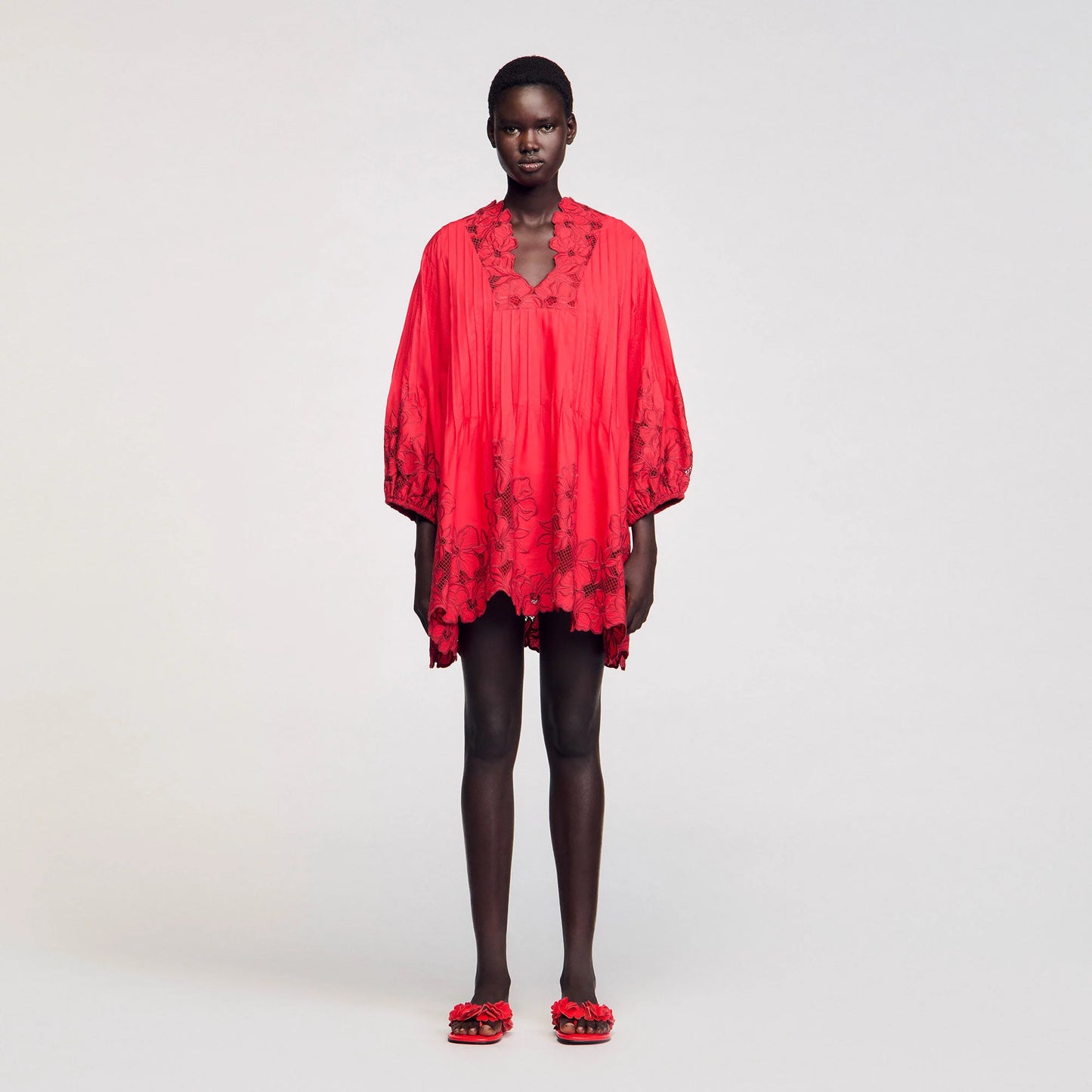 Reina Short Dress With Floral Details Red