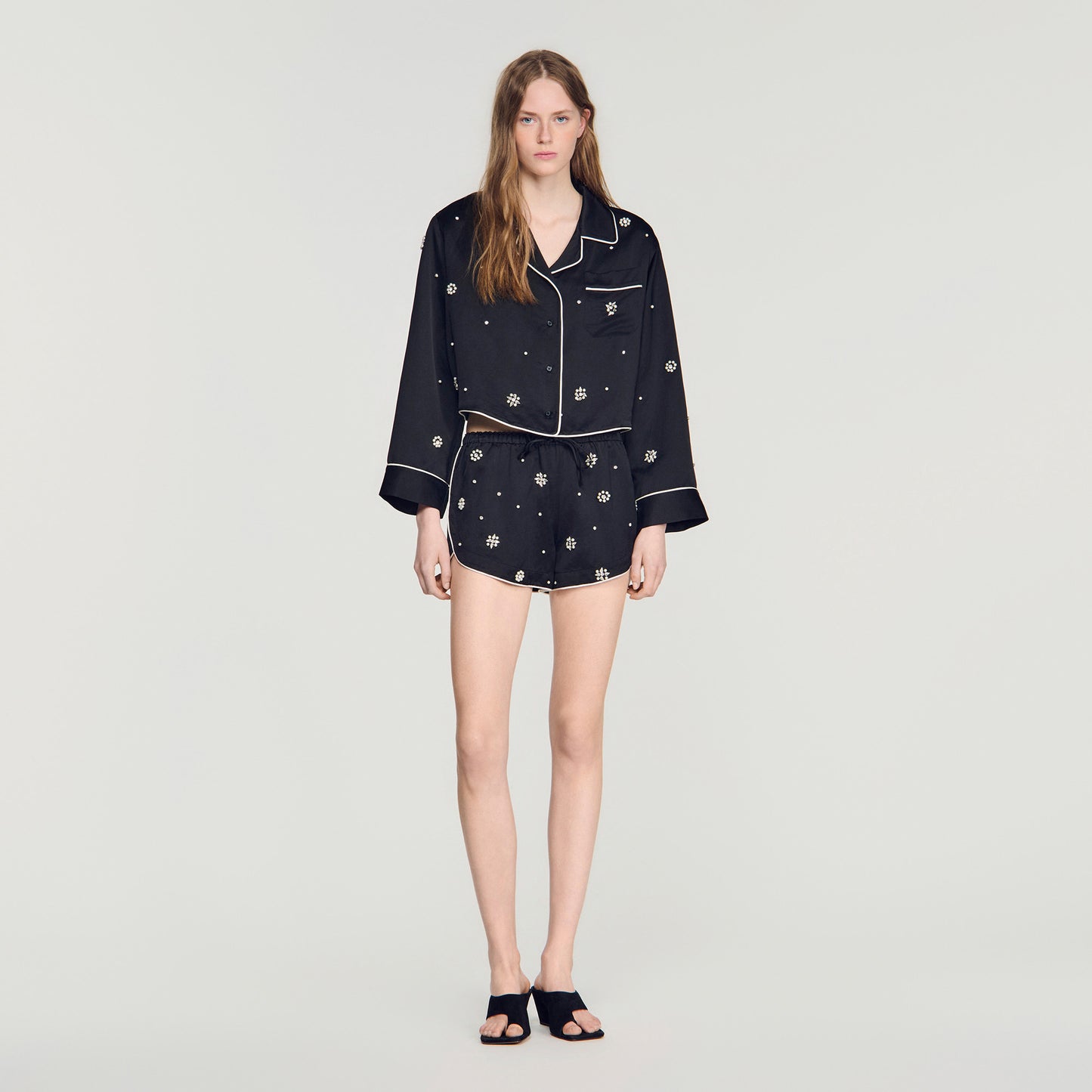 Sorellia Shorts Black