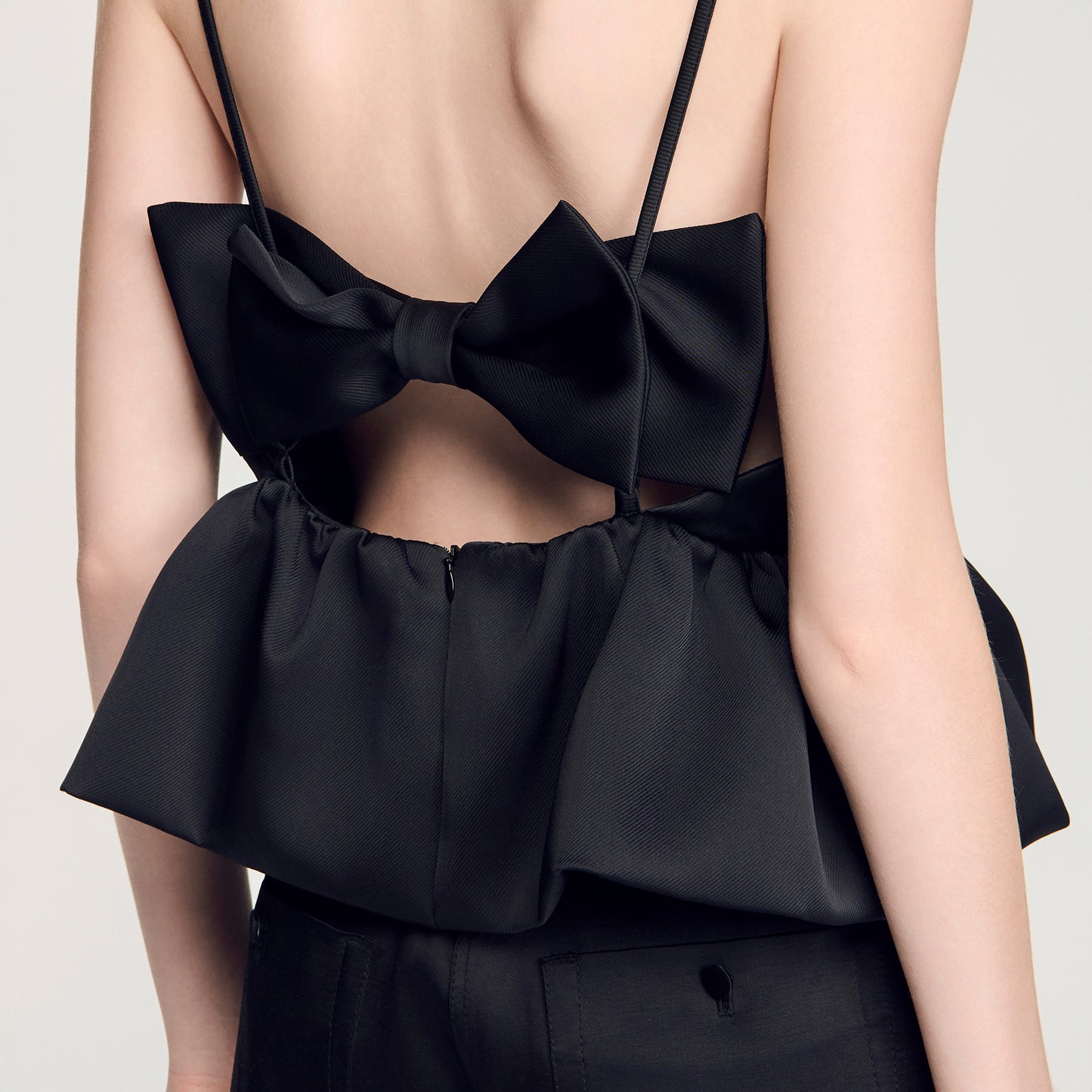 Azelie Ruffled Crop Top Black