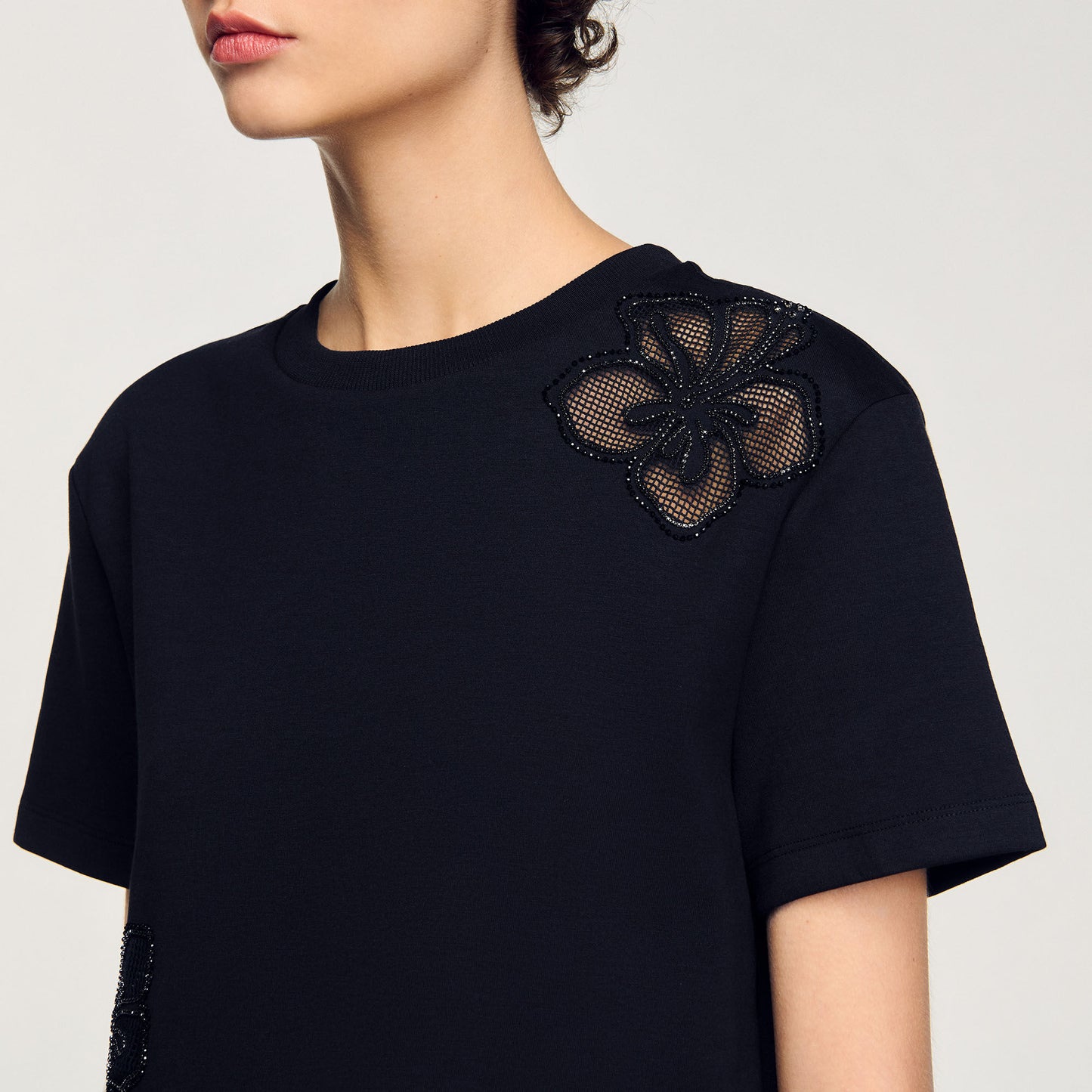 Floral Embroidery T-Shirt Black