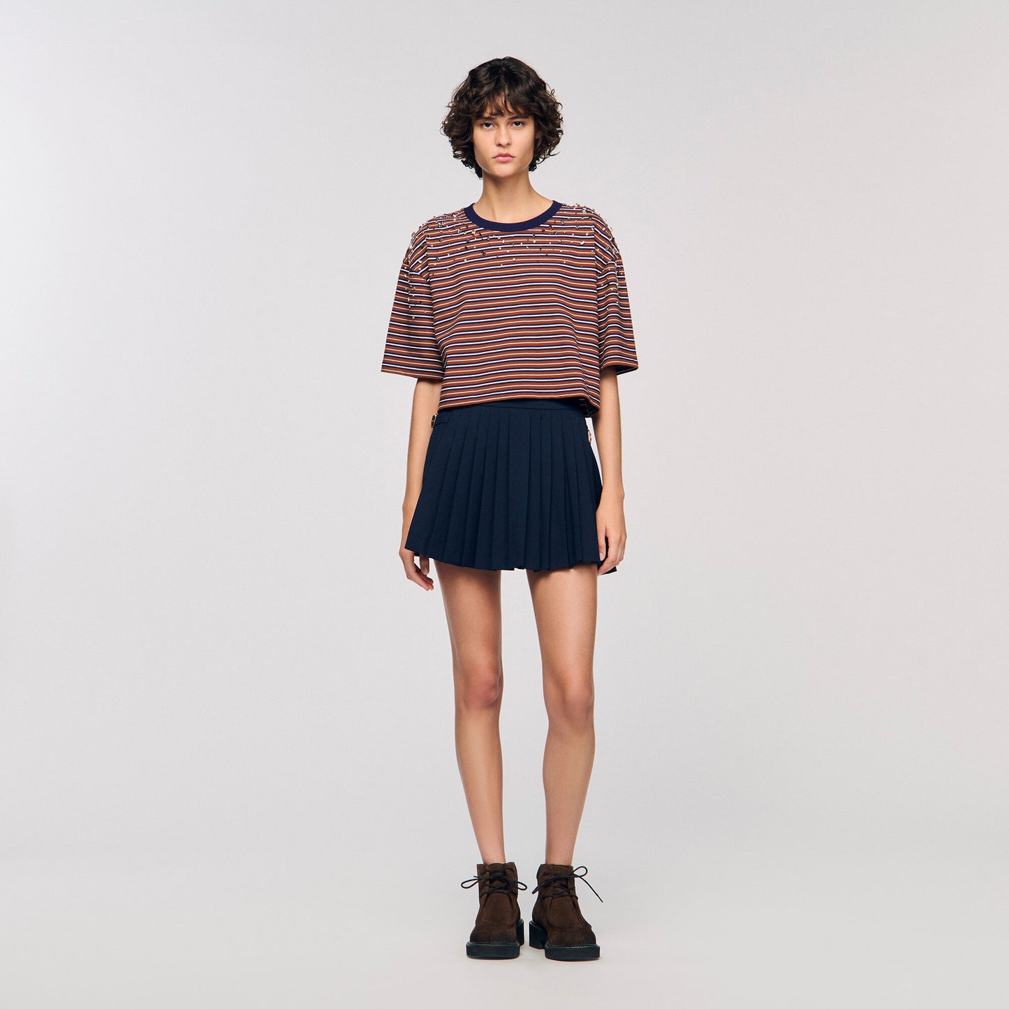 Aristee Striped Rhinestone T-Shirt Brown / Deep Blu
