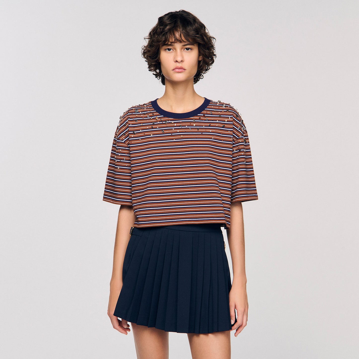 Aristee Striped Rhinestone T-Shirt Brown / Deep Blu