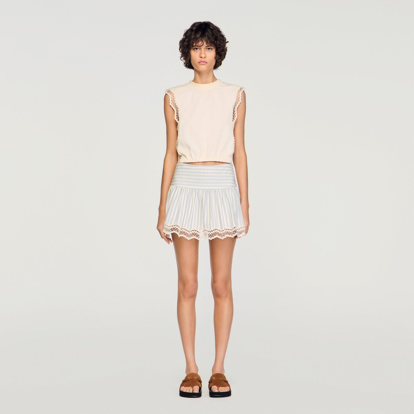 Noemi Cropped Cotton T-Shirt With Lace Ecru