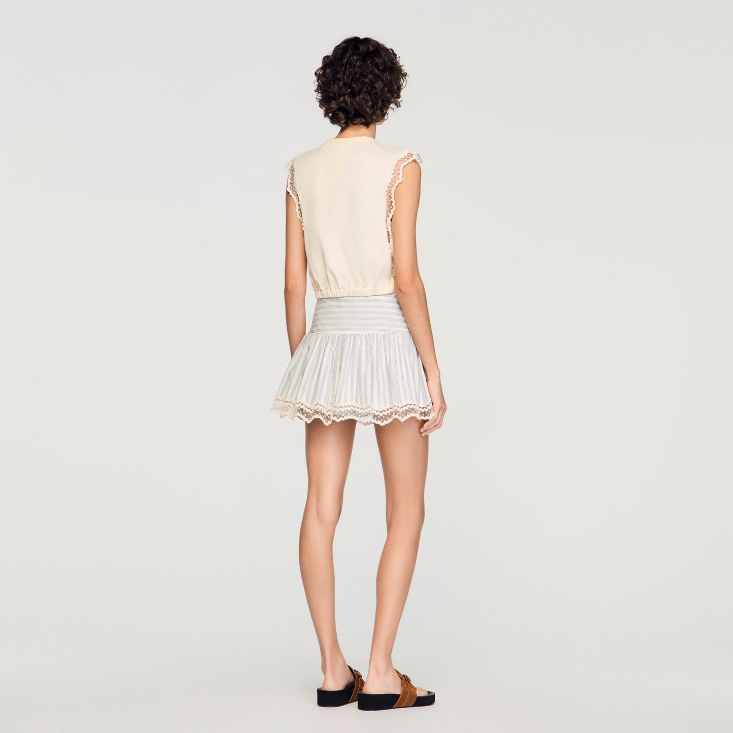 Noemi Cropped Cotton T-Shirt With Lace Ecru