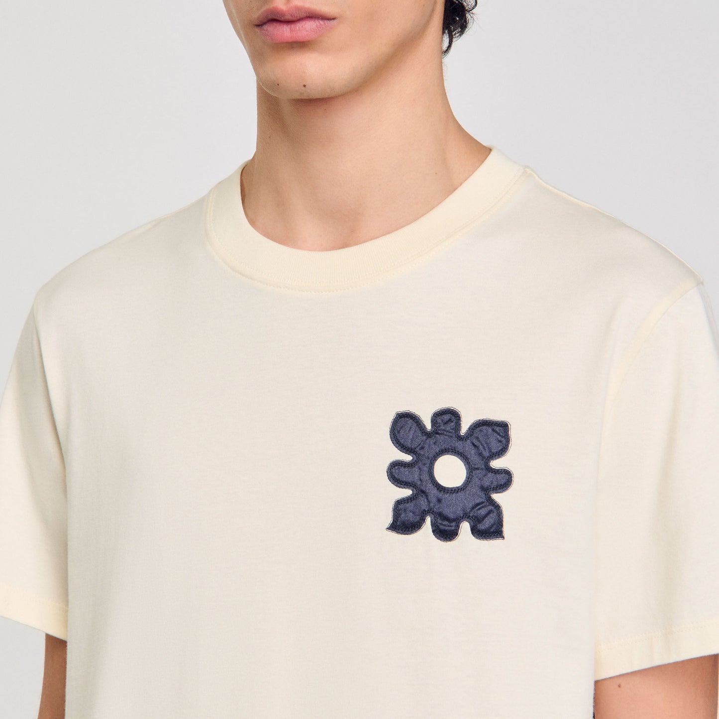Vintage Flower Tee T-Shirt With Flower Detail Ivory.