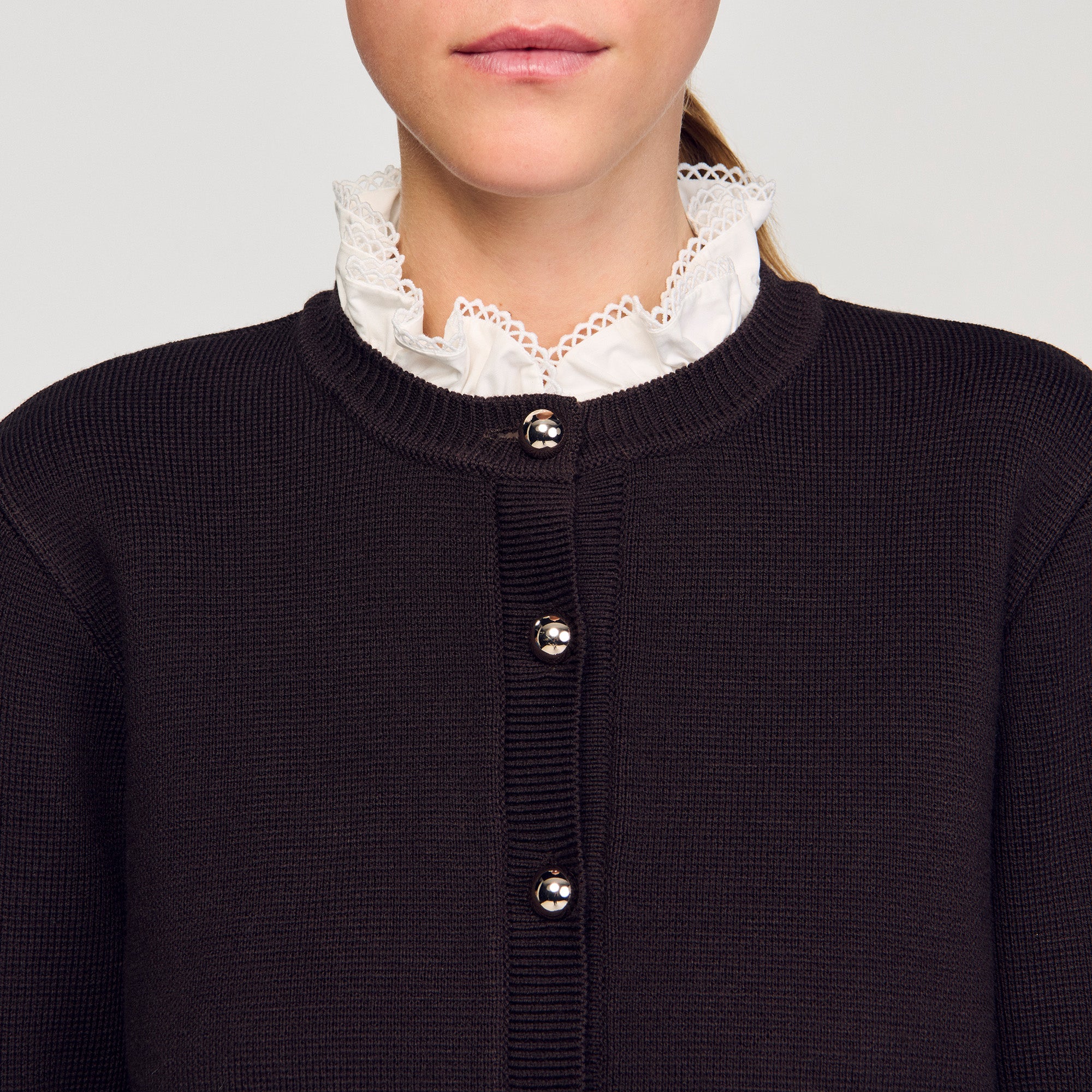 Meuna Cardigan with removable ruffle collar Brown