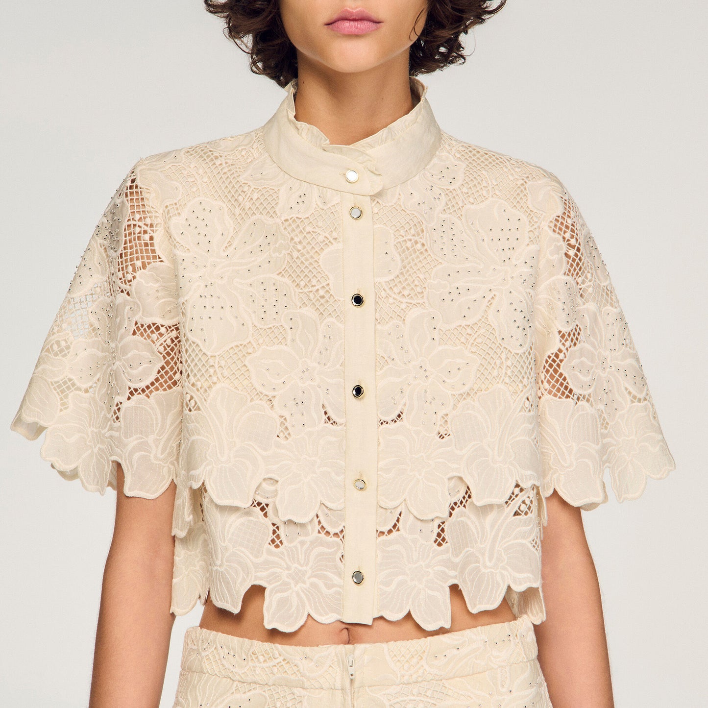 Ame Cropped Floral Guipure Shirt Ecru