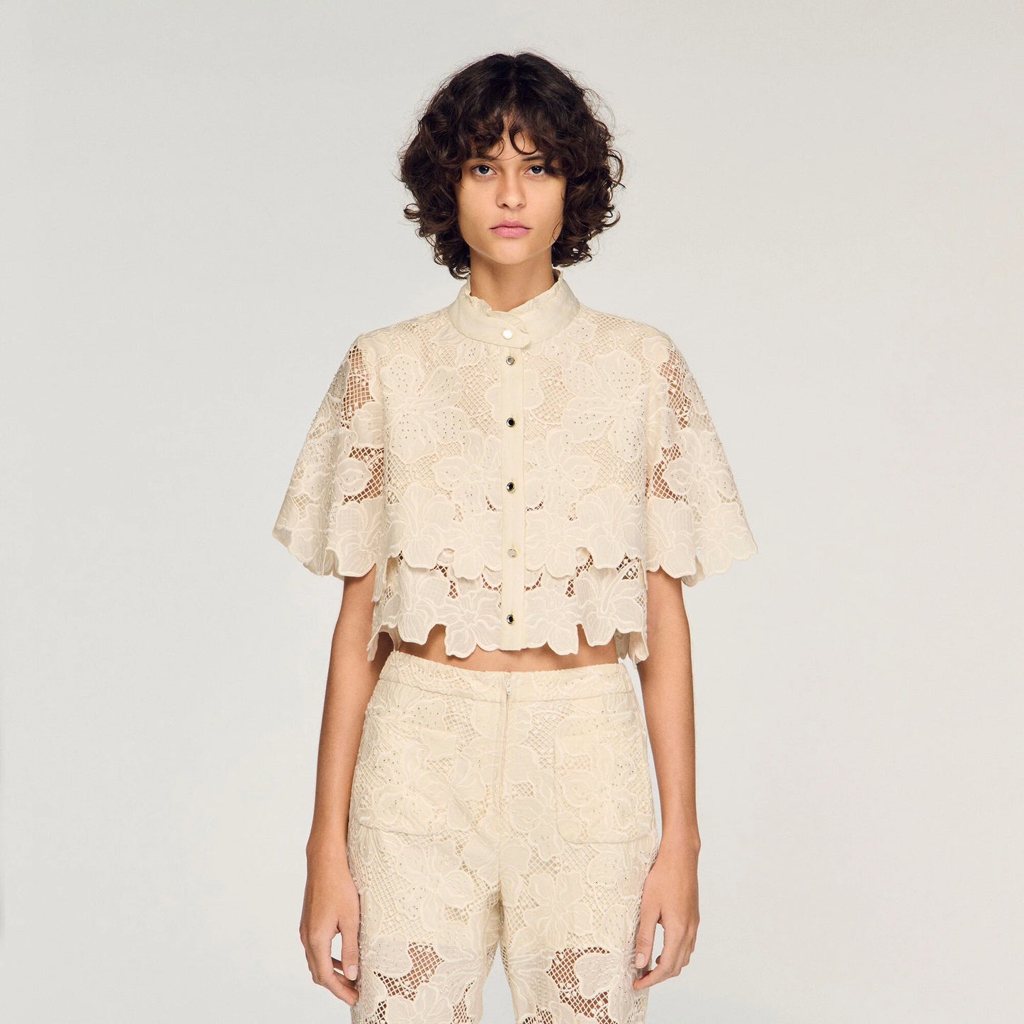 Ame Cropped Floral Guipure Shirt Ecru