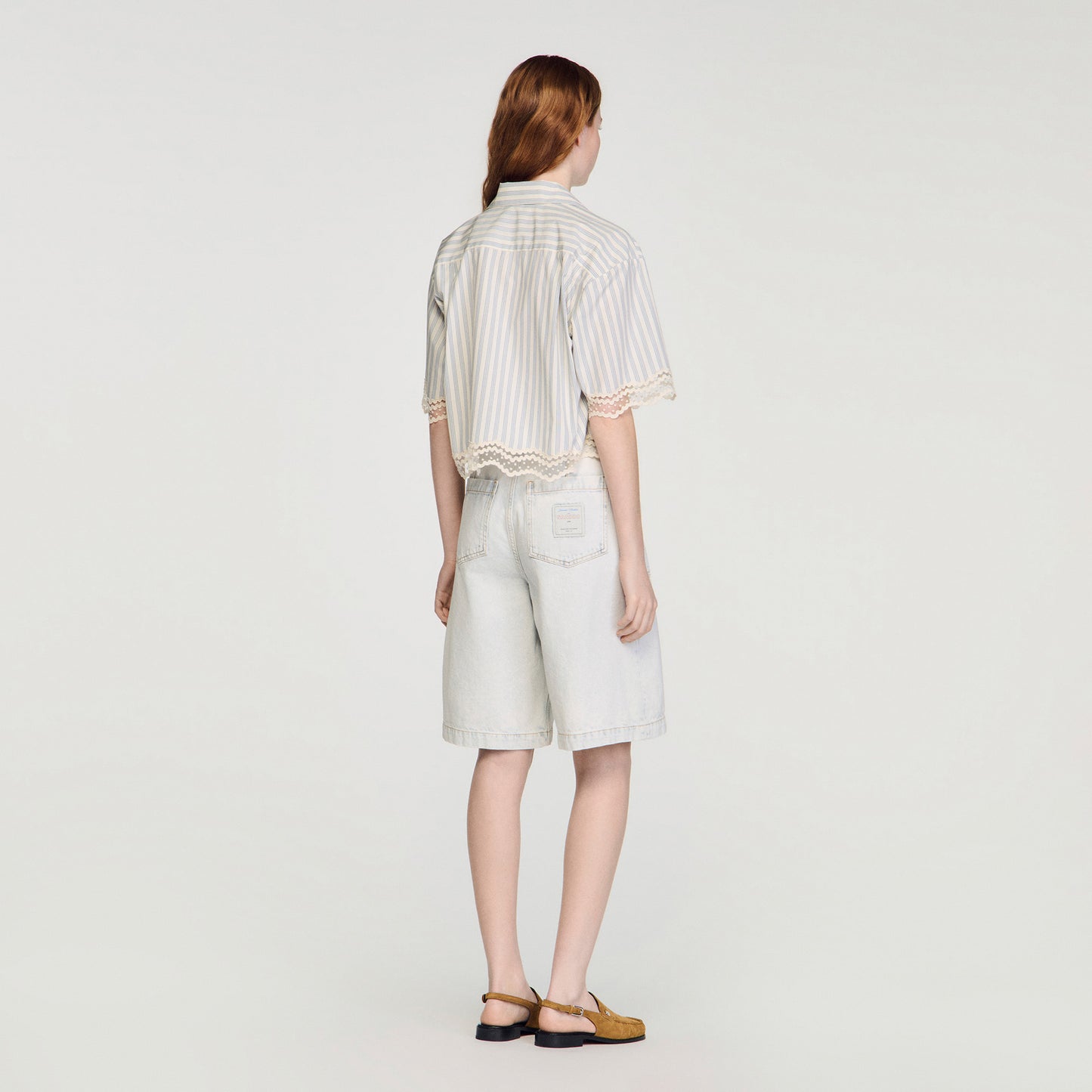Artemie Cropped Striped Cotton Shirt Ecru / Bleu