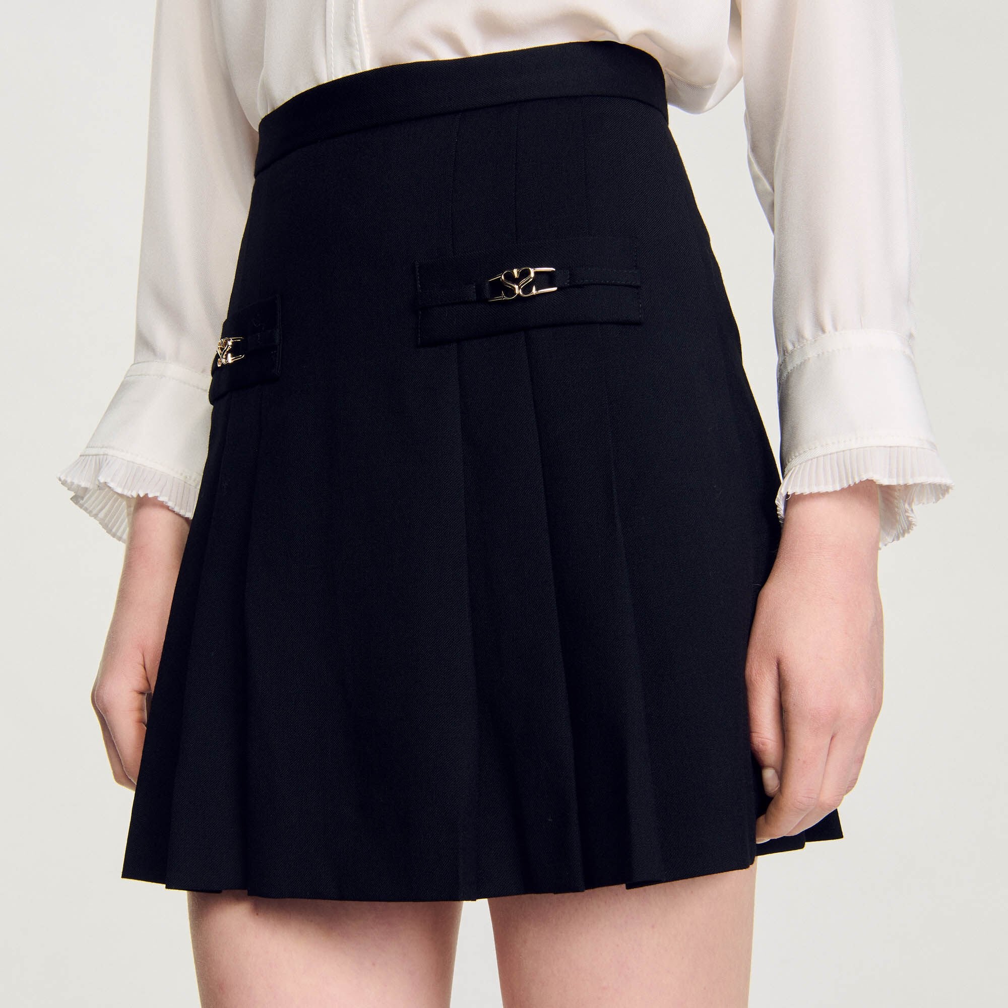 Short Skirt With Stitched Pleats Black