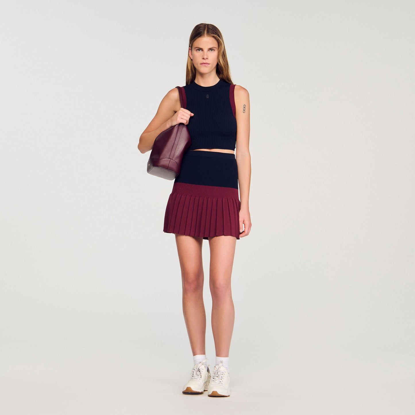 Arielle Short Two-Tone Pleated Skirt Navy Blue