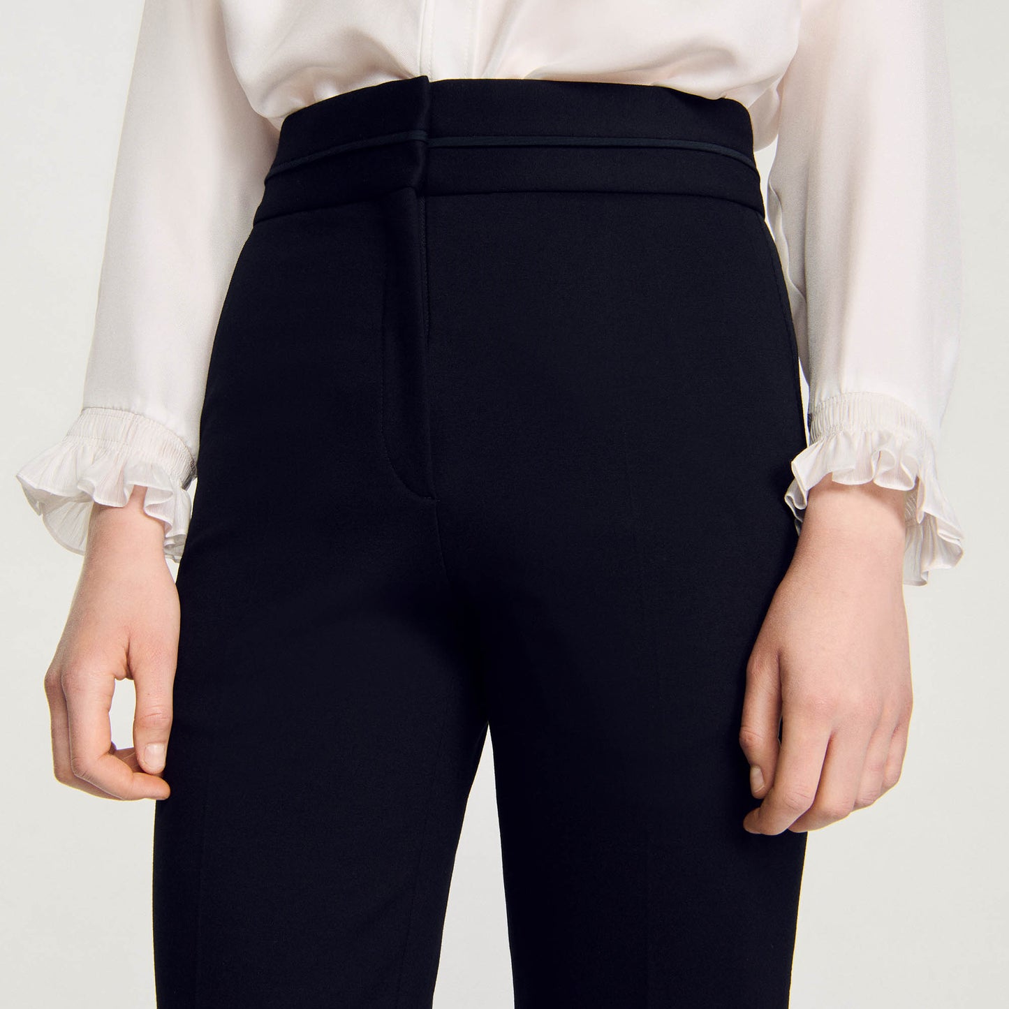 Straight-Leg Trousers Black