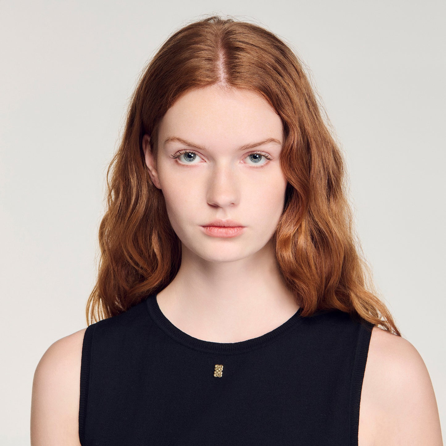 Timeo Sleeveless Short Knit Jumper BLACK