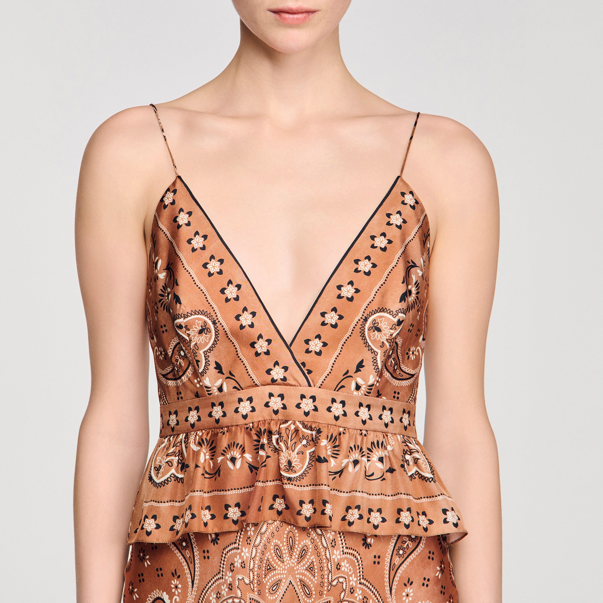Vanellia Bandana-Print Maxi Dress Brown / Black