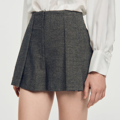 Nerina Houndstooth Wool Shorts Grey