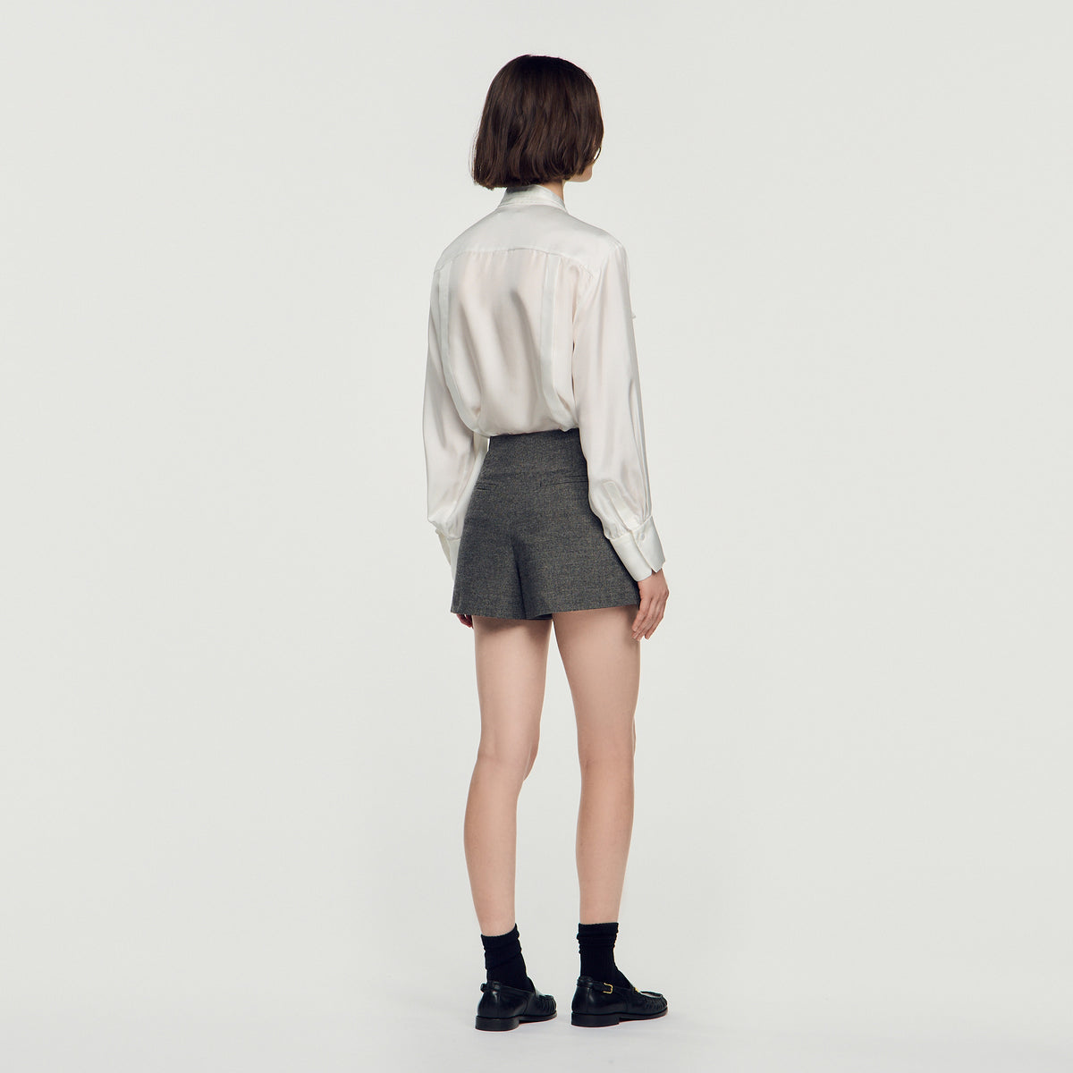 Nerina Houndstooth Wool Shorts Grey