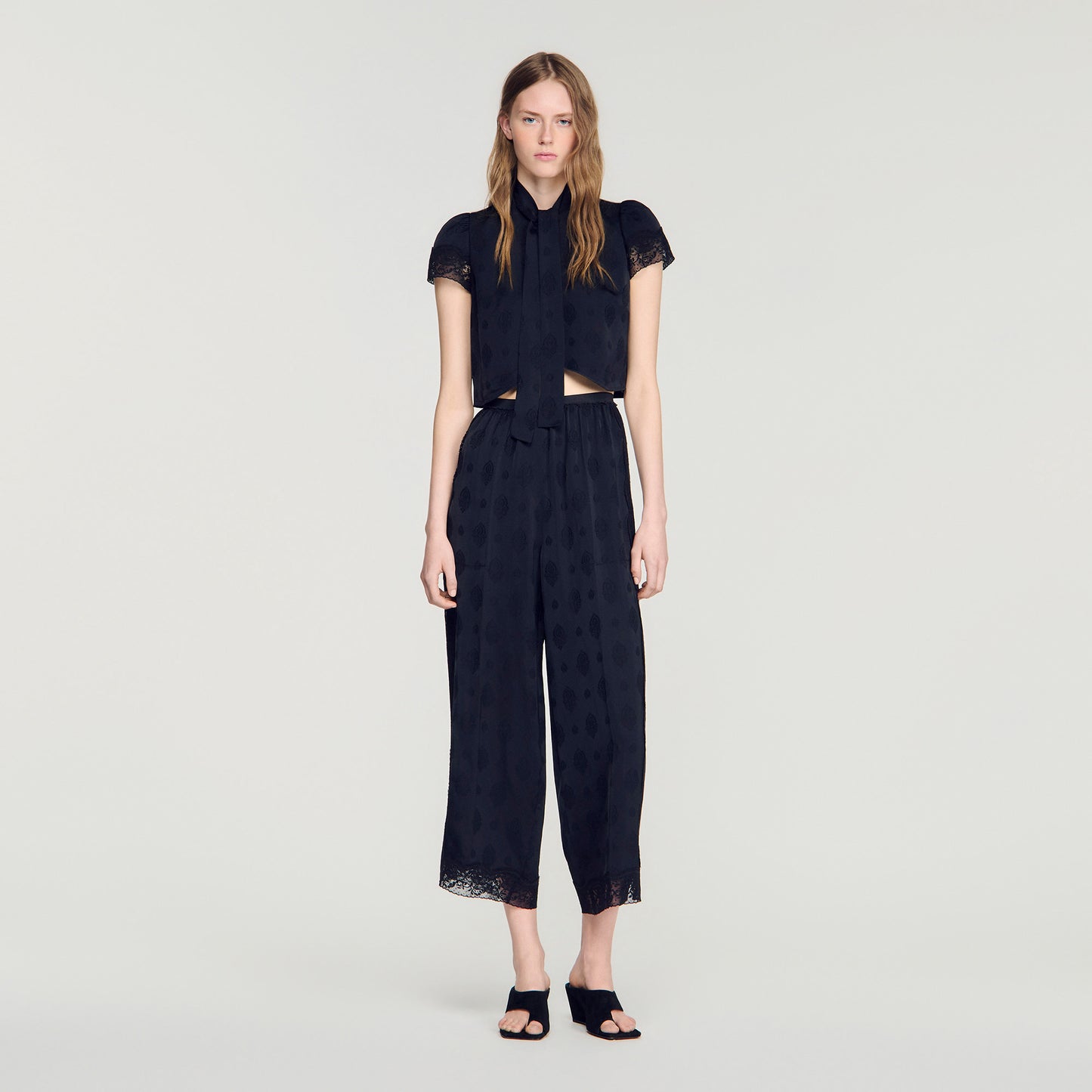 Hannah Paisley jacquard crop top Black