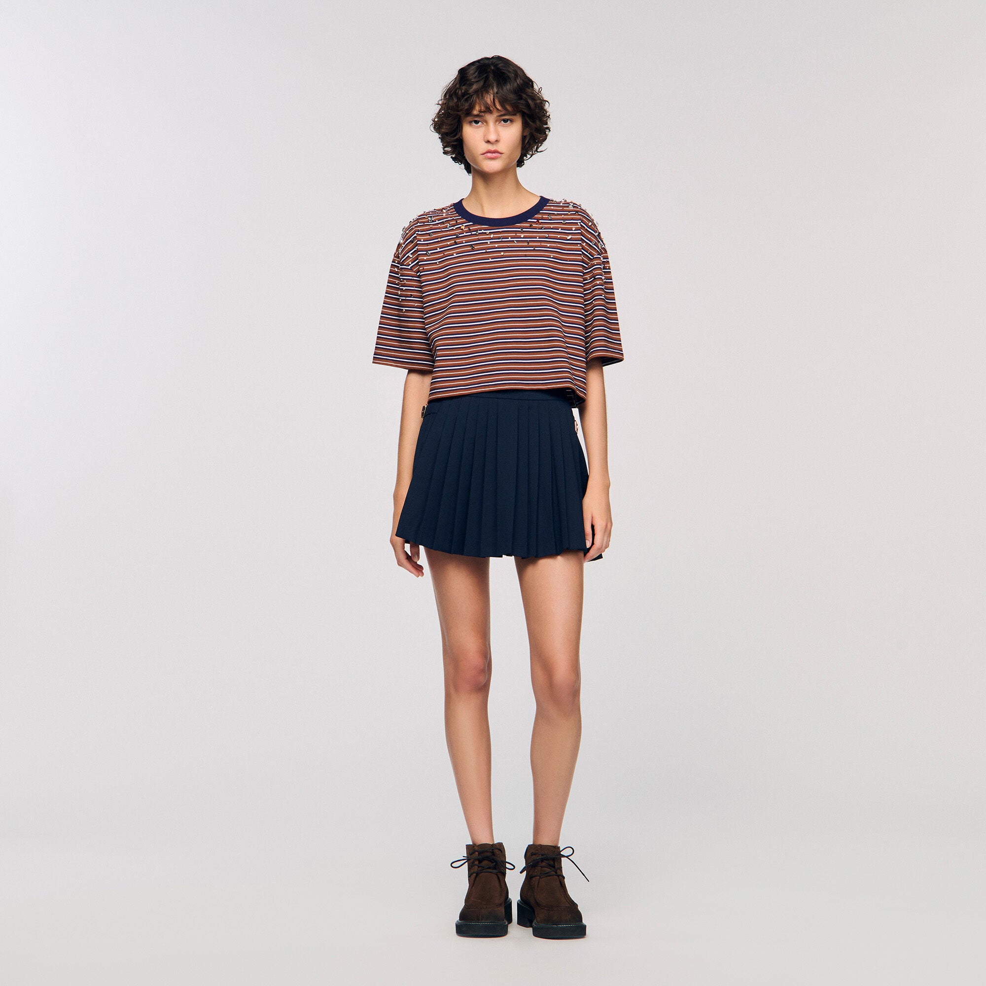 Aristee Striped Rhinestone T-Shirt Brown / Deep Blu