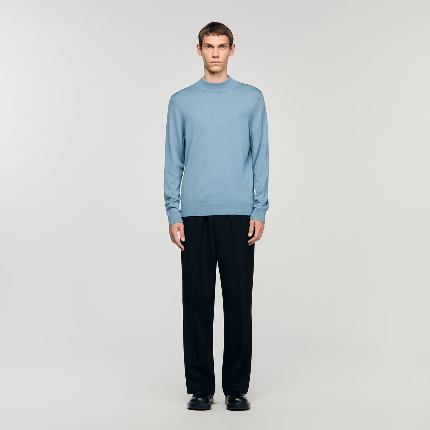 Industrial Wool jumper with high neck Chambray.