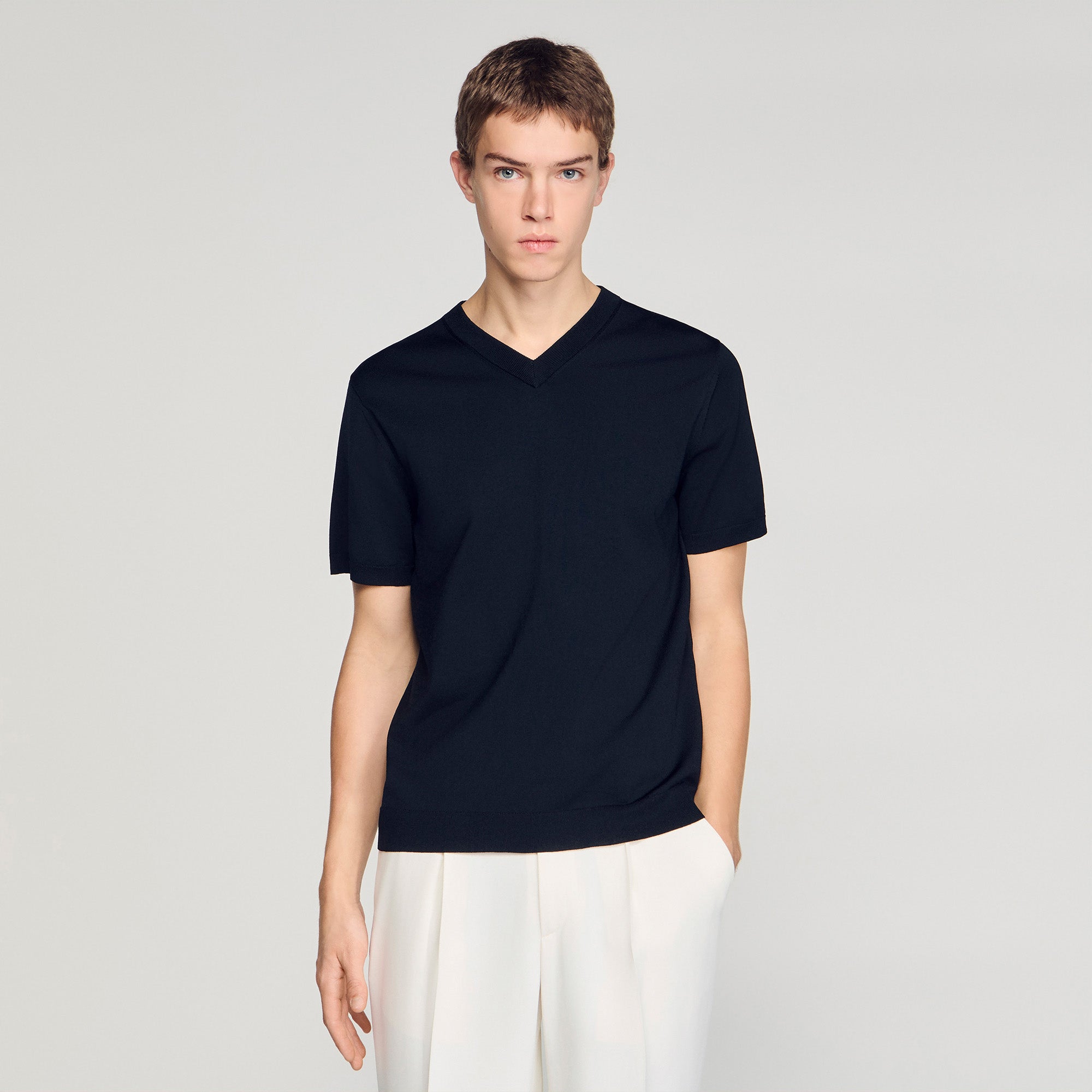 Pablo V Tee Short-Sleeve V-Neck Polo Shirt BLACK
