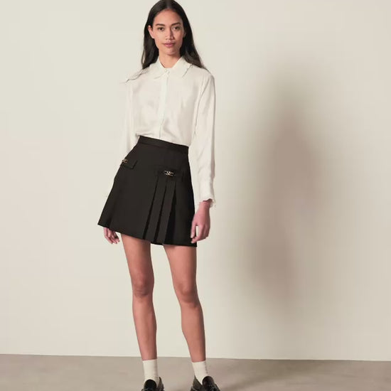 Short Skirt With Stitched Pleats Black