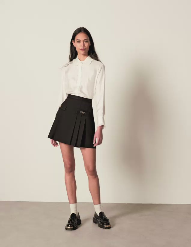 Short Skirt With Stitched Pleats Black